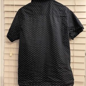 Short sleeve button shirt